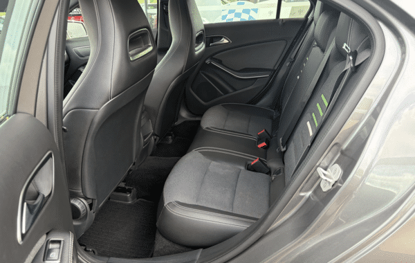 mercedes-classe-a-200-d-sport-edition-7g-dct - 1023624713