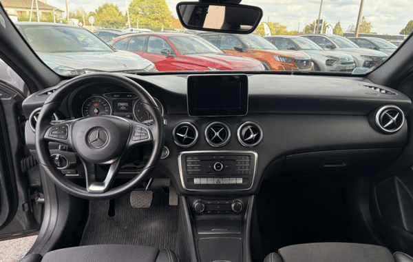 mercedes-classe-a-200-d-sport-edition-7g-dct - 1023624713