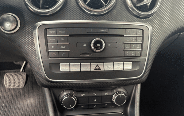 mercedes-classe-a-200-d-sport-edition-7g-dct - 1023624713