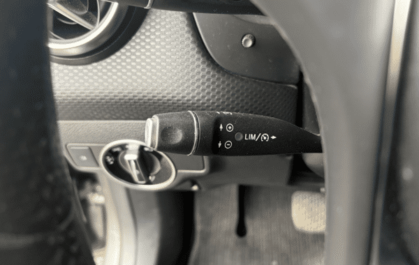 mercedes-classe-a-200-d-sport-edition-7g-dct - 1023624713