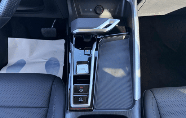 mg-motor-zs-1-5-hybrid-197ch-luxury - 1024434713
