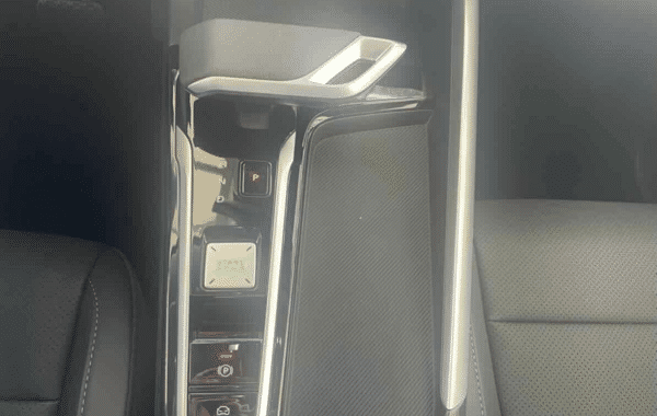mg-motor-zs-1-5-hybrid-197ch-luxury - 1024474713