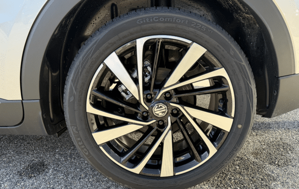 mg-motor-zs-1-5-hybrid-197ch-luxury - 1024524713
