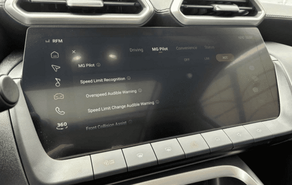mg-motor-zs-1-5-hybrid-197ch-luxury - 1024604713