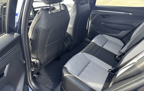 renault-scenic-v-e-tech-electric-170ch-techno-autonomie-confort-24 - 1024864713