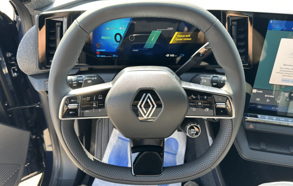 renault-scenic-v-e-tech-electric-170ch-techno-autonomie-confort-24 - 1024864713