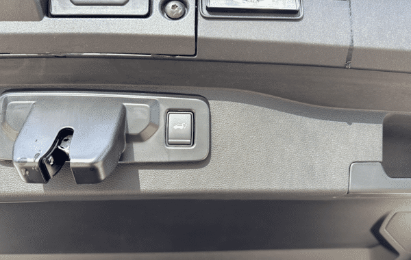 renault-scenic-v-e-tech-electric-170ch-techno-autonomie-confort-24 - 1024864713