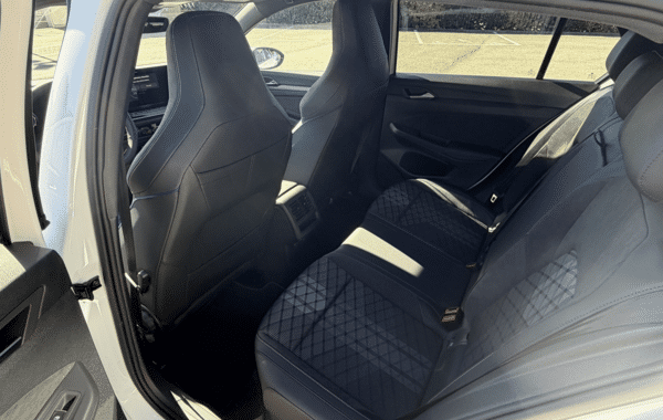 volkswagen-golf-viii-2-0-tdi-150ch-r-line-dsg7 - 1025324713