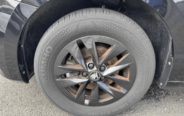 skoda-fabia-1-0-tsi-evo2-116ch-selection-dsg7 - 1025564713
