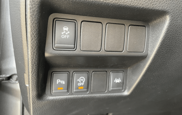 nissan-qashqai-1-6-dci-130ch-tekna - 1025864713