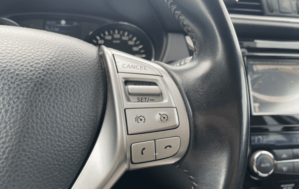 nissan-qashqai-1-6-dci-130ch-tekna - 1025864713