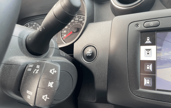 dacia-duster-1-5-blue-dci-115ch-15-ans-4x2-20 - 1026294713