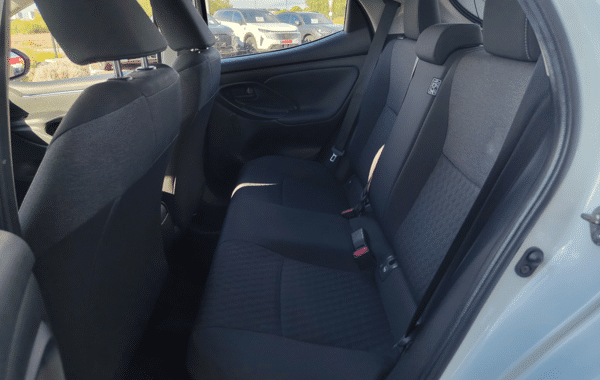 toyota-yaris-116h-france-5p - 1026334713