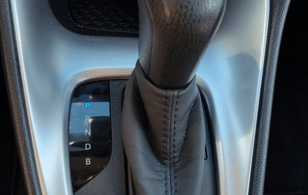 toyota-yaris-116h-france-5p - 1026334713