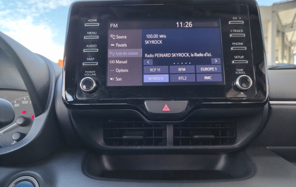 toyota-yaris-116h-france-5p - 1026334713