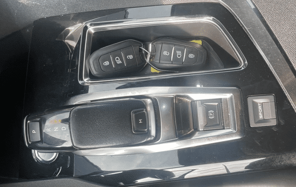 peugeot-3008-1-2-puretech-130ch-allure-s-s-eat6 - 1026464713
