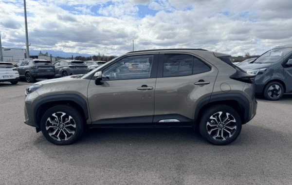 toyota-yaris-cross-116h-design-my21 - 1026504713