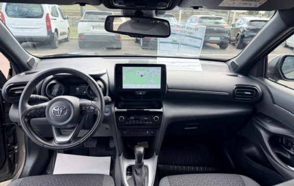 toyota-yaris-cross-116h-design-my21 - 1026504713
