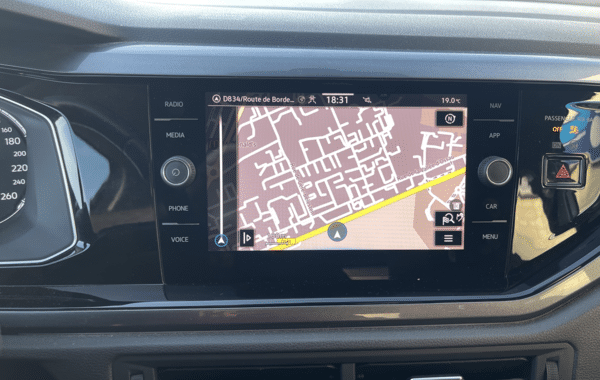 volkswagen-polo-1-0-tsi-95ch-r-line - 1026534713