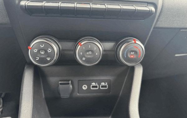 renault-clio-v-1-5-dci-100ch-evolution-25 - 1026664713