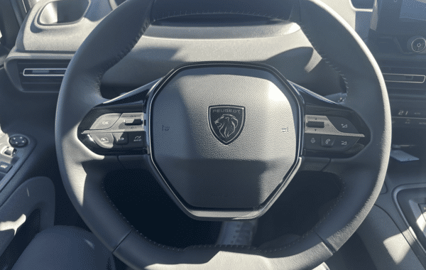 peugeot-rifter-n1-m-1-5-bluehdi-130ch-eat8-s-s-allure-5-places - 1027094713