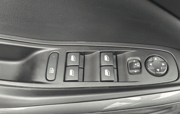 opel-grandland-x-1-5-d-130ch-ultimate-bva - 1027854713