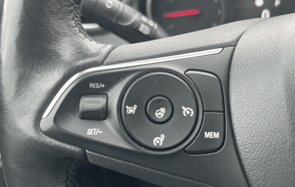 opel-grandland-x-1-5-d-130ch-ultimate-bva - 1027854713