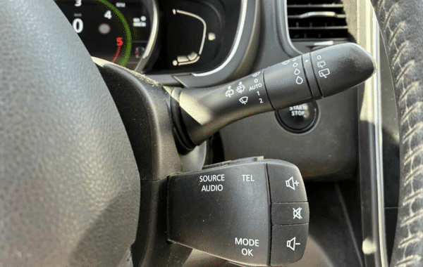 renault-grand-scenic-iv-1-7-blue-dci-120ch-intens - 1028064713