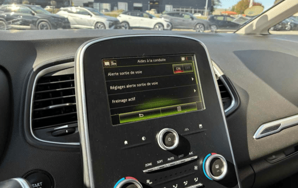 renault-grand-scenic-iv-1-7-blue-dci-120ch-intens - 1028064713