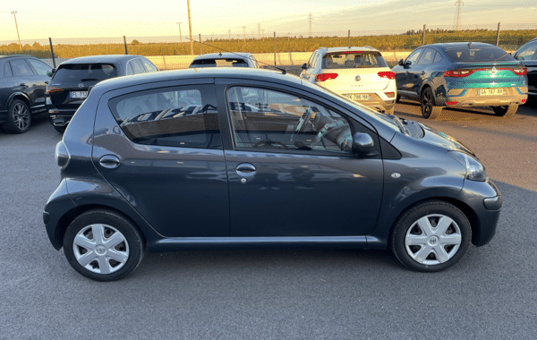 toyota-aygo-1-0-vvt-i-68ch-confort-5p - 1028814713