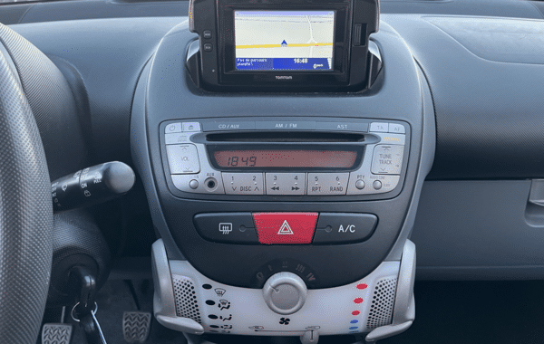 toyota-aygo-1-0-vvt-i-68ch-confort-5p - 1028814713