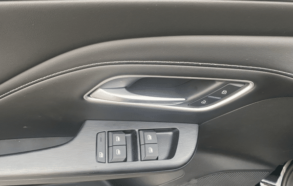 mg-motor-zs-1-5-hybrid-197ch-luxury - 1029934713