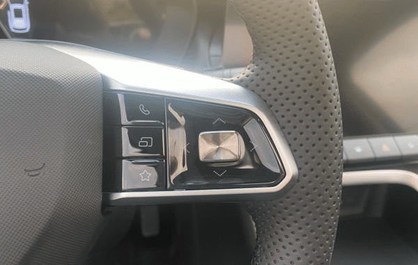 mg-motor-zs-1-5-hybrid-197ch-luxury - 1029954713