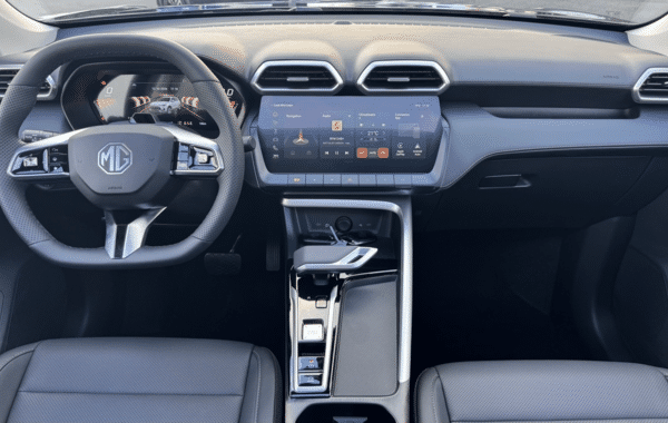 mg-motor-zs-1-5-hybrid-197ch-luxury - 1030034713
