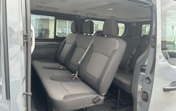 renault-trafic-iii-combi-l2-2-0-blue-dci-150ch-s-s-zen-9-places - 1031584713