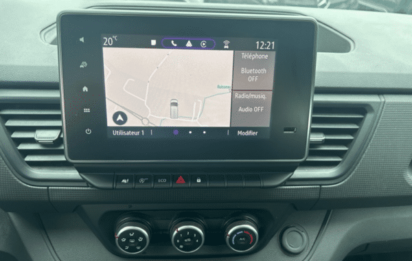 renault-trafic-iii-combi-l2-2-0-blue-dci-150ch-s-s-zen-9-places - 1031584713