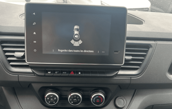 renault-trafic-iii-combi-l2-2-0-blue-dci-150ch-s-s-zen-9-places - 1031584713