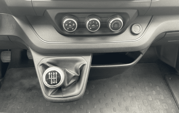 renault-trafic-iii-combi-l2-2-0-blue-dci-150ch-s-s-zen-9-places - 1031584713