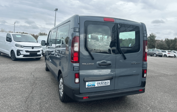 renault-trafic-iii-combi-l2-2-0-blue-dci-150ch-s-s-zen-9-places - 1031584713