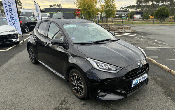toyota-yaris-116h-design-5p-my22 - 1032364713