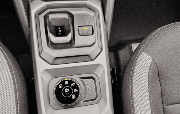dacia-duster-1-2-hybrid-g-150ch-journey-4x4 - 1032444713