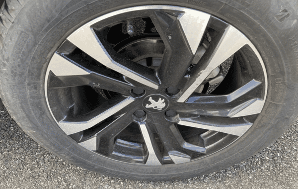 peugeot-2008-1-5-bluehdi-130ch-s-s-allure-eat8 - 1033064713