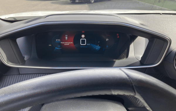 peugeot-2008-1-5-bluehdi-130ch-s-s-allure-eat8 - 1033064713