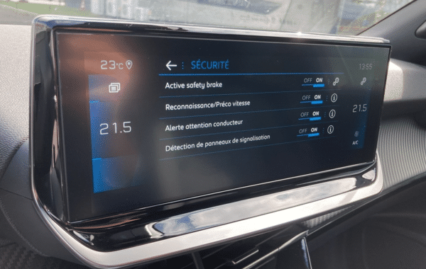 peugeot-2008-1-5-bluehdi-130ch-s-s-allure-eat8 - 1033064713