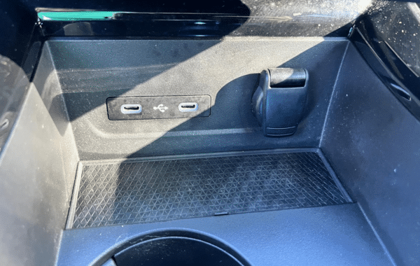 renault-austral-1-3-tce-mild-hybrid-160ch-techno-auto-23 - 1033184713