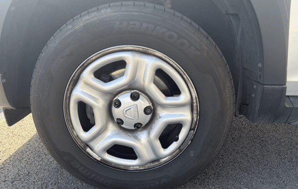 dacia-duster-1-3-tce-130ch-fap-confort-4x2-e6u - 1034134713