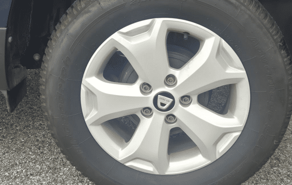 dacia-duster-1-5-dci-110ch-confort-4x2 - 1034604713