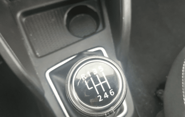 dacia-duster-1-5-dci-110ch-confort-4x2 - 1034604713