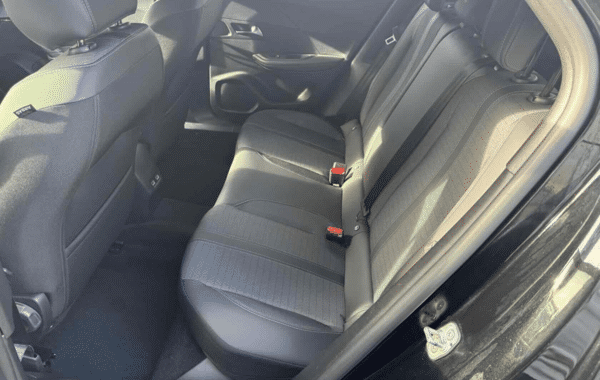 peugeot-2008-1-2-puretech-130ch-s-s-allure-eat8 - 1034874713