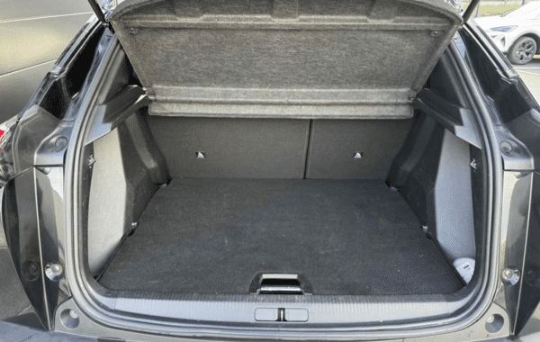 peugeot-2008-1-2-puretech-130ch-s-s-allure-eat8 - 1034874713